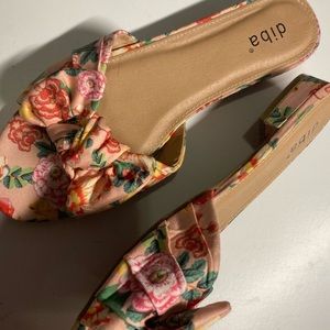 Diba Gizmo flat slide sandal floral bow